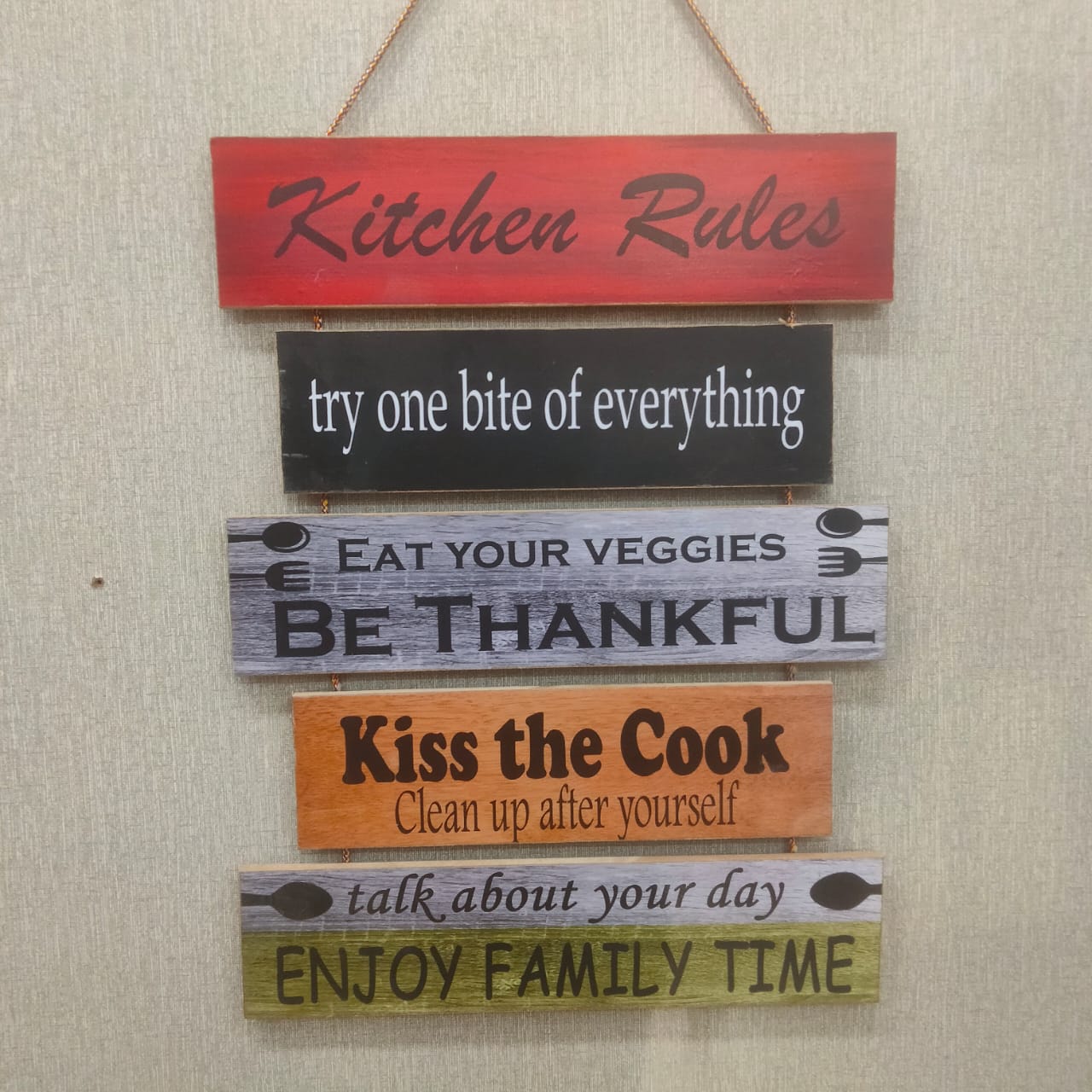 Kitchen Rule in 5 step dark color combination - wall decoration quotes