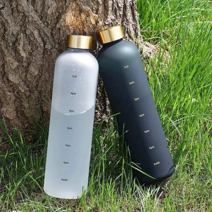 Motivational Reusable water bottle - Colorful plastic body bottle - One liter water Bottle Myle Cart